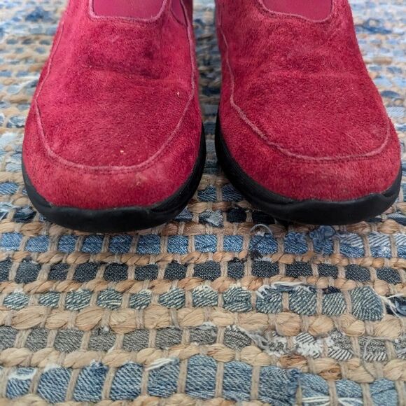 Red Suede Slip On Loafers 7.5 Walking Shoes Comfort Cushion Slip On Royalcore Ro - Picture 4 of 9